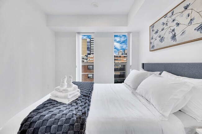 Photo - 50 McCaul St Unit ID1325098P