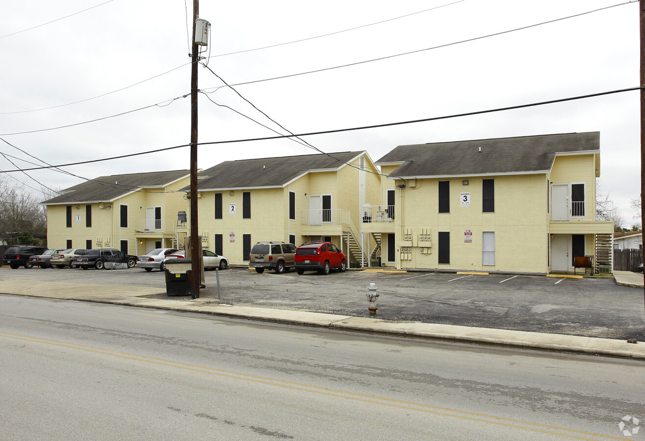 Sulphur Springs Apartments - Sulphur Springs Apartments