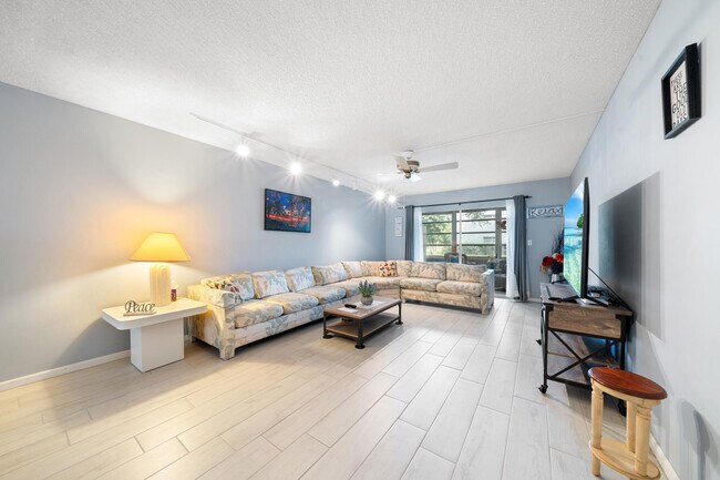 Photo - 2504 Antigua Terrace Unidad O1