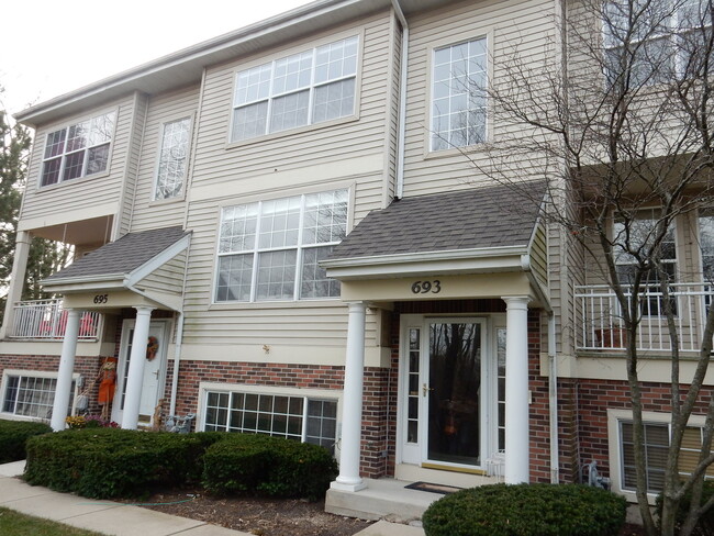 Photo - 693 Pheasant Trail Townhome