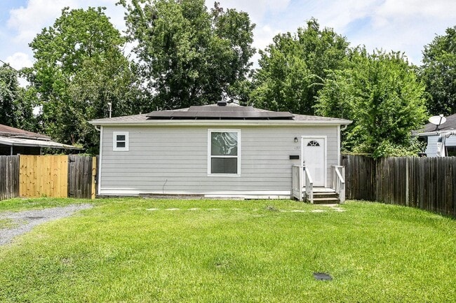 Building Photo - 4137 Galesburg St