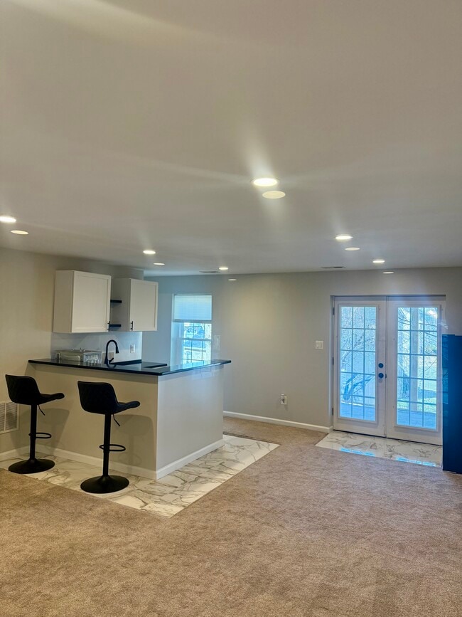 Photo - 3053 Pony Ridge Turn Unidad B- Private 1BR