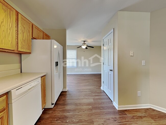 Photo - 1941 Sterling Hill Dr