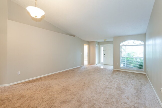 28546 Tall Grass Dr
