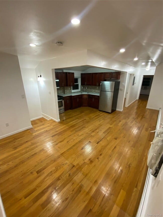 Building Photo - 122-07 142nd Pl