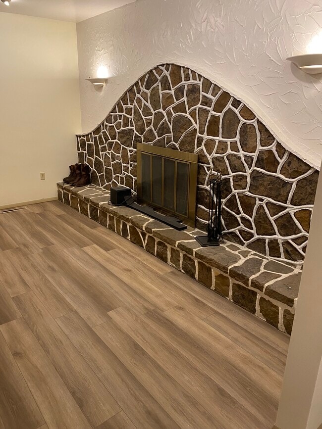 Living room - 209 State St Unit A