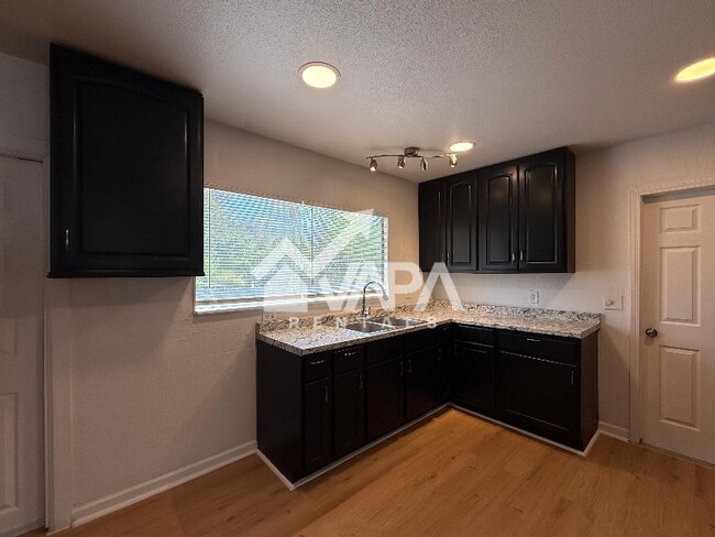 Photo - 9418 Shields Dr