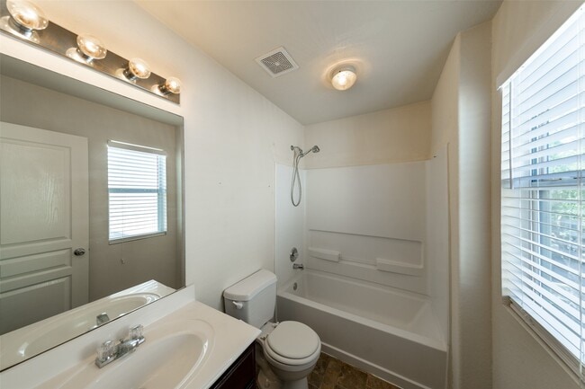 Building Photo - 16734 Libson Falls Dr