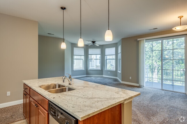 2 BR, 2 BA - 1242 PIES2