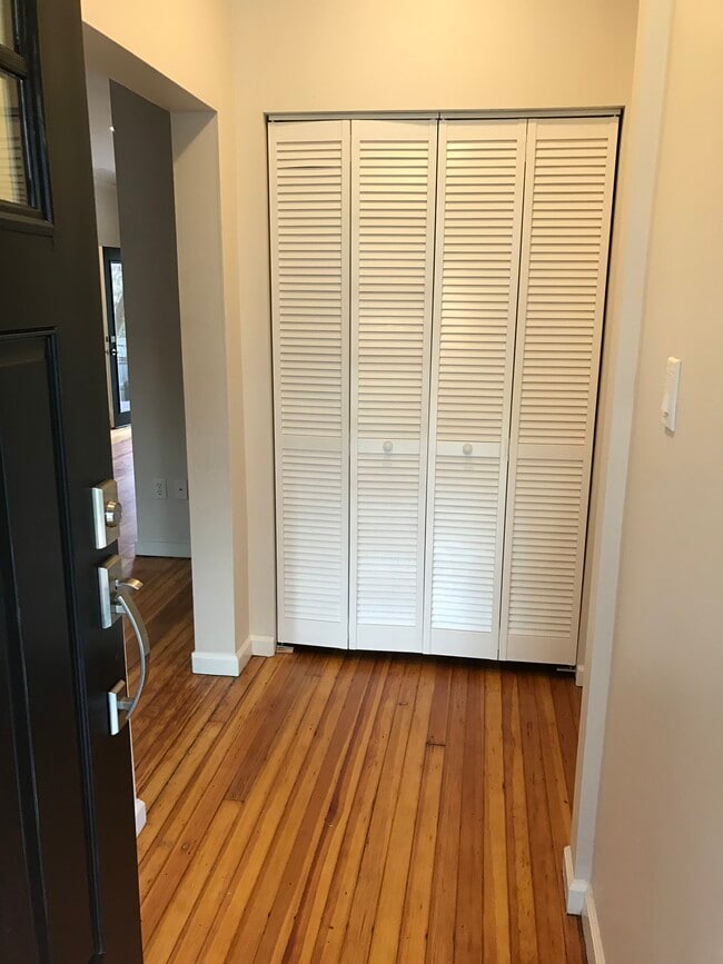 Photo - 1161 King Ave Unit 1