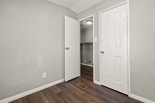 Photo - 2222 N Austin Ave