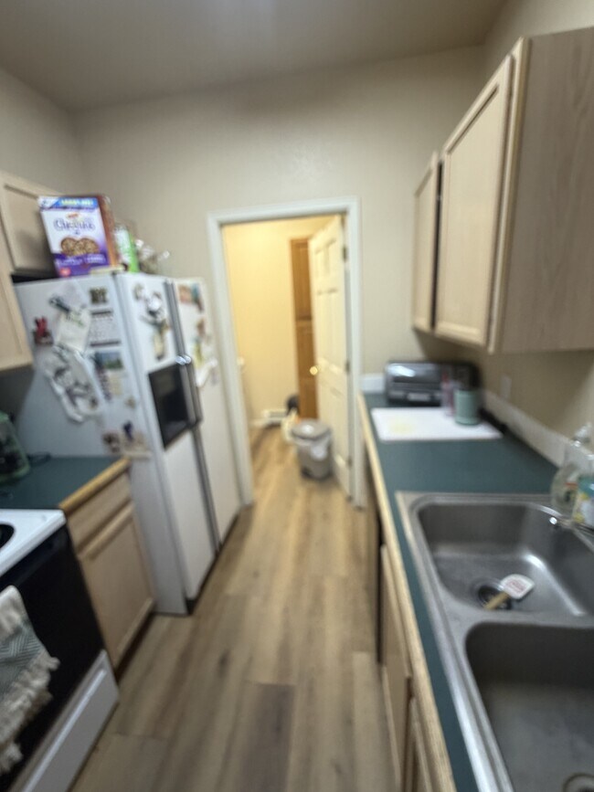 Photo - 408 13th St