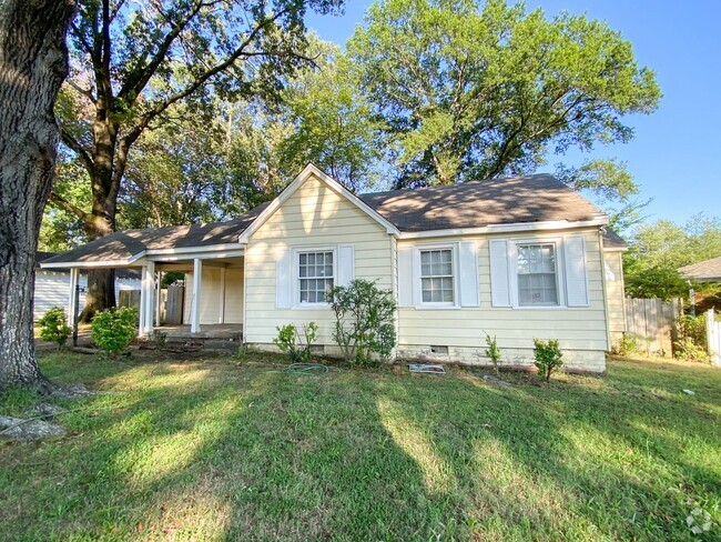 Building Photo - 3 bed, 1.5 bath in Sherwood Forest Rental