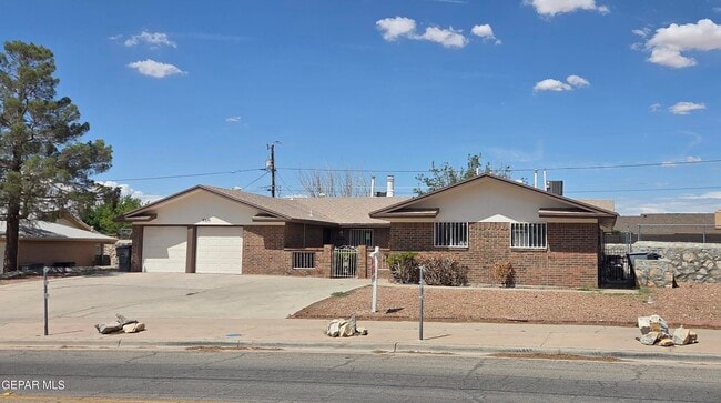 Building Photo - 9009 DARLINA Dr Rental
