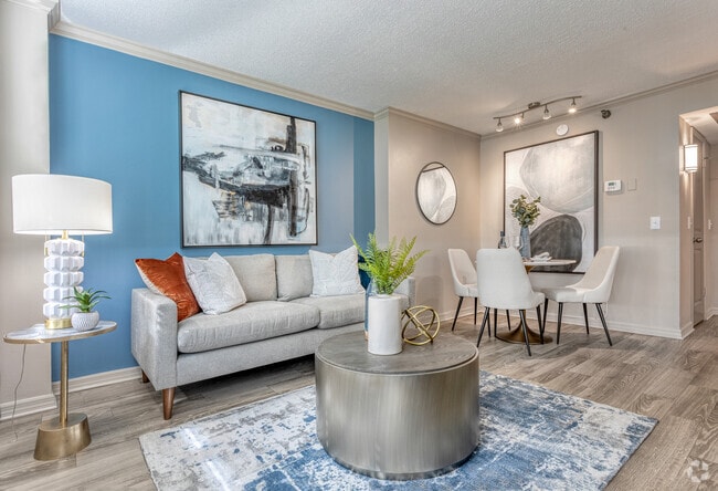 1BR / 1BD - 530SF