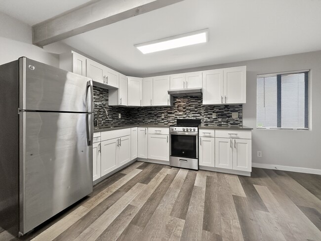 Photo - 5521 Brooklyn Ave NE