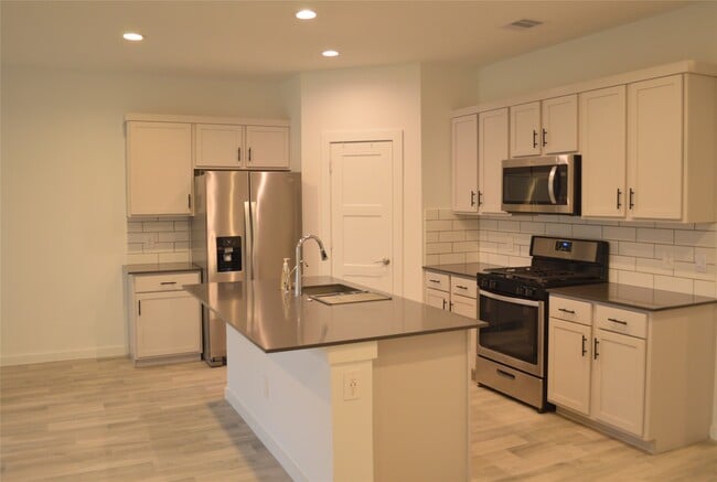 Photo - 10313 Cascade Range Ln