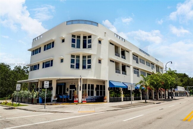 Building Photo - 6701 Biscayne Blvd Unit 204