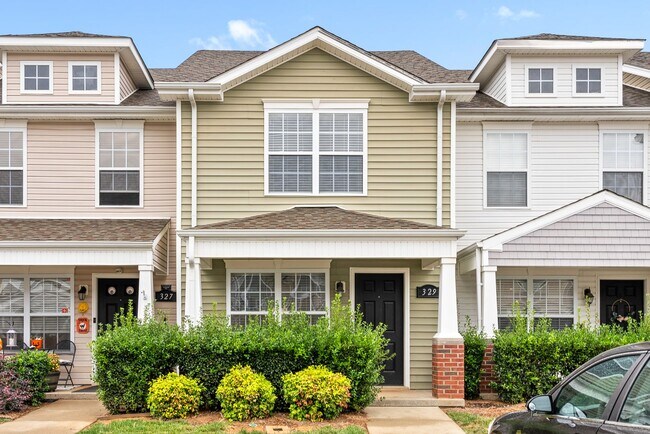 Photo - Updated Townhome near Tennova Hospital