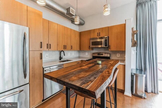 811 4th St NW Unit 318