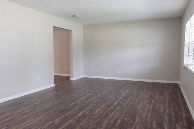 Photo - 3005 S Kings Ave
