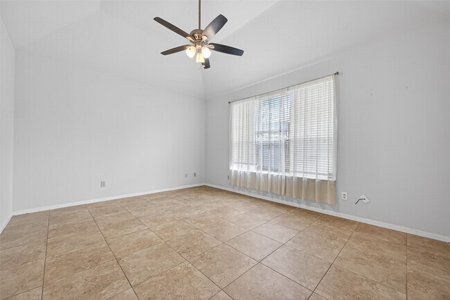 Photo - 12727 Magnolia Leaf St