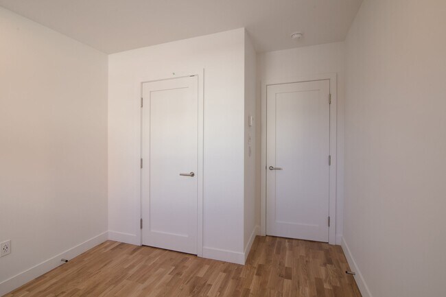 Photo - 5530 Chem. de la Côte St Luc Unit 29