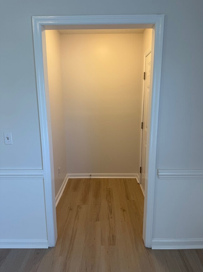 Photo - 206 Buckston Ct