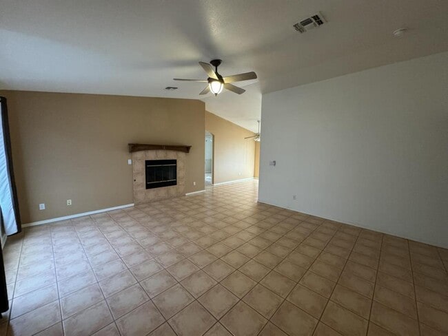 Photo - 5005 Camelback Pl