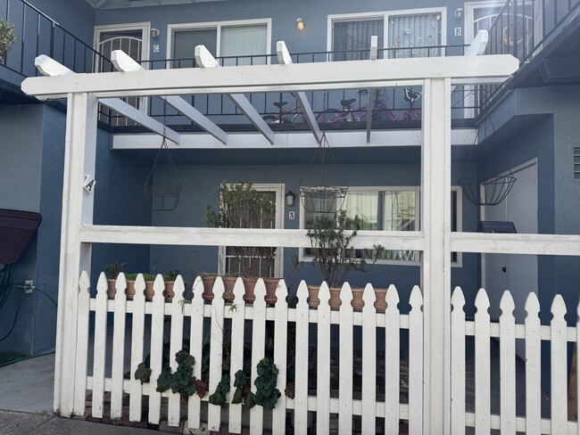 Photo - 10920 Apricot St Unit A