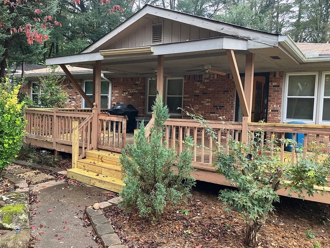 Photo - Room in Duplex on Vonda Ln SW