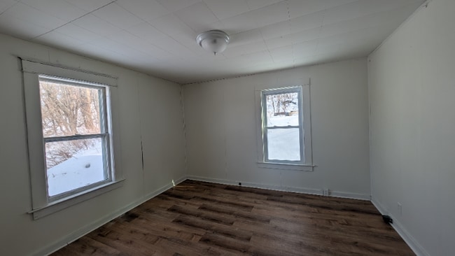 Photo - 416 Burgess St