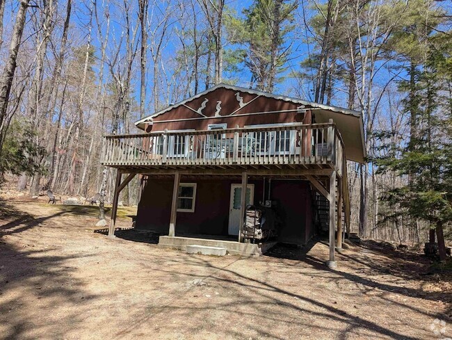 Building Photo - 30 Middle Shore Dr Rental