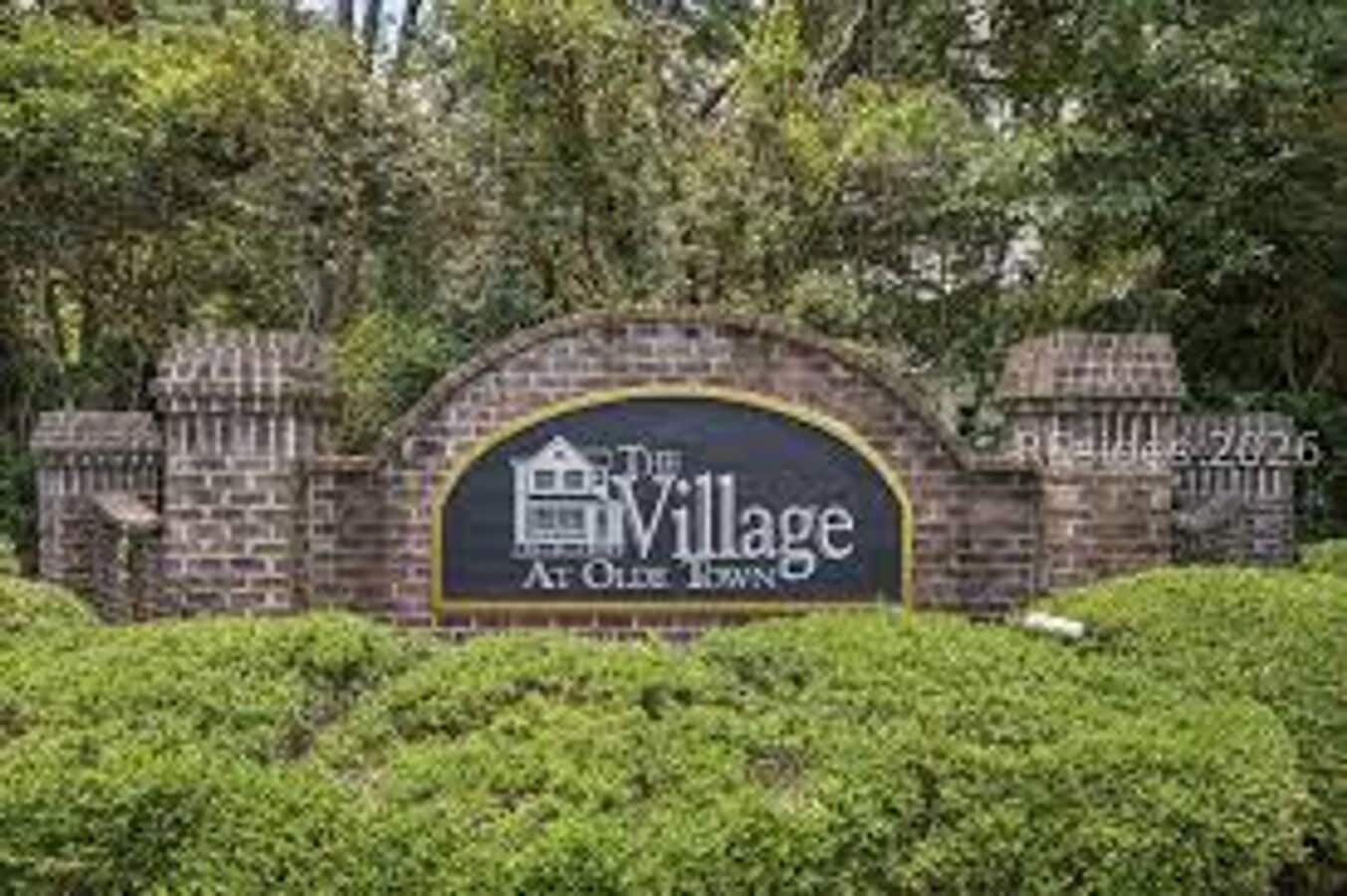 Village at Olde Town 3 Bedroom/2Bathroom Townhome With Garage - Village at Olde Town 3 Bedroom/2Bathroom Townhome With Garage