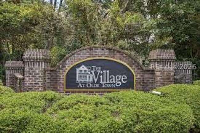 Building Photo - Village at Olde Town 3 Bedroom/2Bathroom Townhome With Garage
