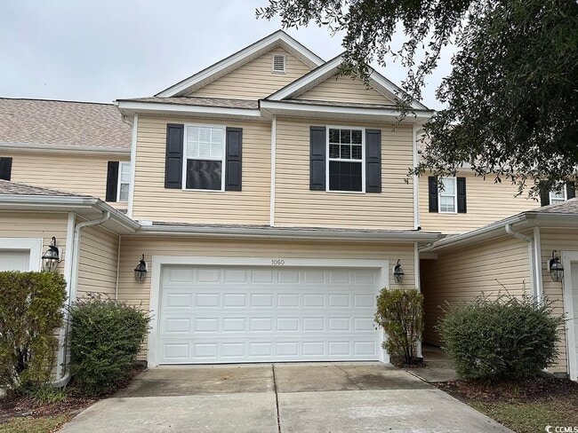 Photo - 1060 Fairway Ln Townhome