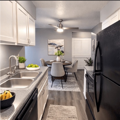 Knollwood Apartments
