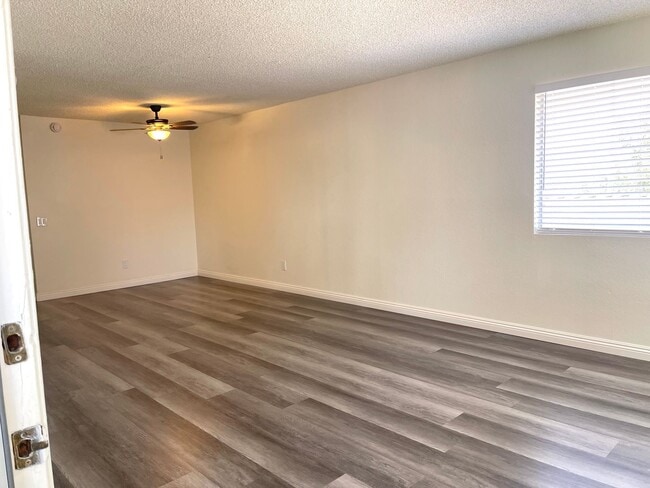 Photo - 600 E Lugonia Ave Unidad C