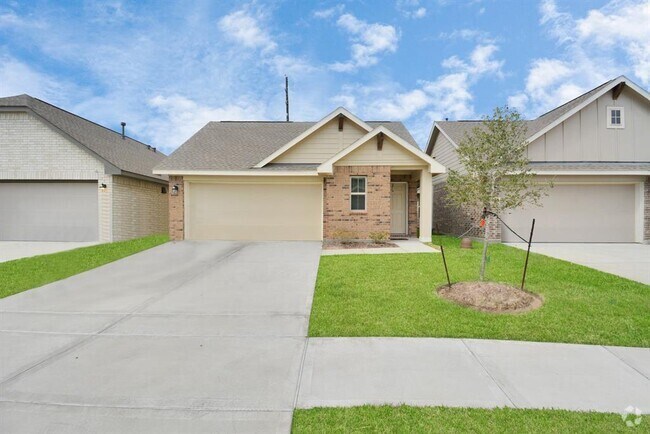 Building Photo - 15878 Mountlong Dr Rental