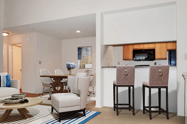 Living Area - Pointe Inverness