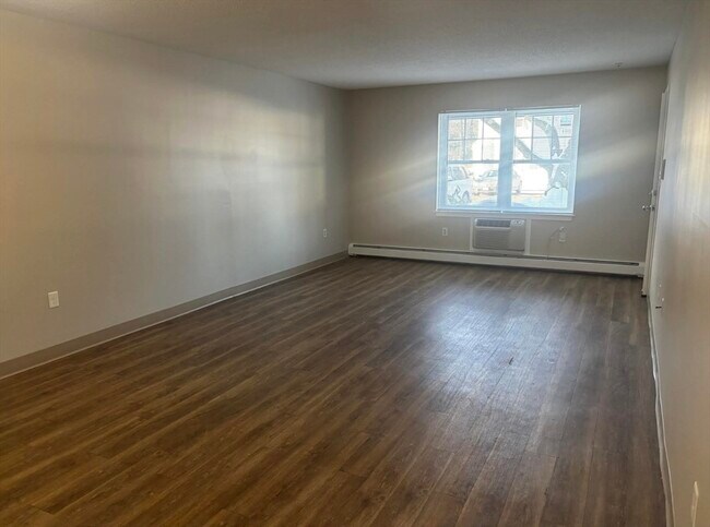 Photo - 65 Frank's Ln Unit 207