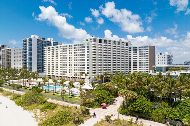 Photo - 2899 Collins Ave Unidad 1025