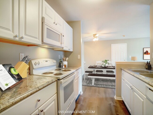 Photo - Southland Greens Apartments