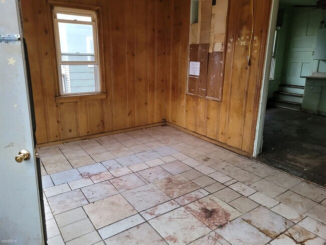 Photo - 4 br, 2 bath House - 1825 North Peoria Avenue