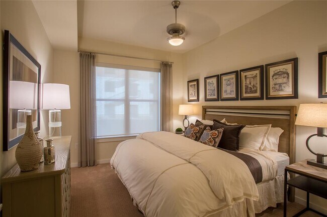 Photo - 500 Crawford St