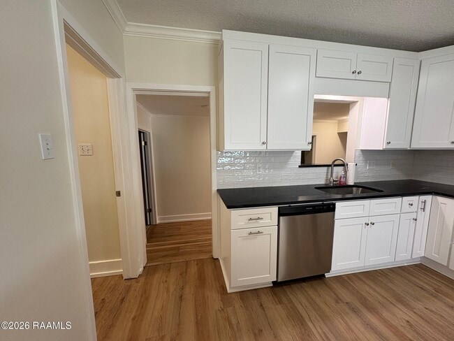Photo - 524 Cedar Crest Ct