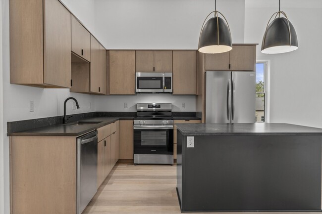 Photo - 308 Oak St Unit 202