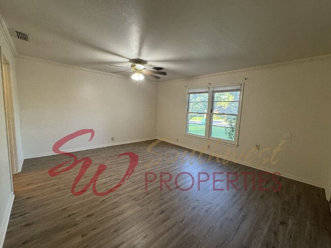 Photo - 4 bedroom 2 bath, great neighborhood! One block from TSU football field.