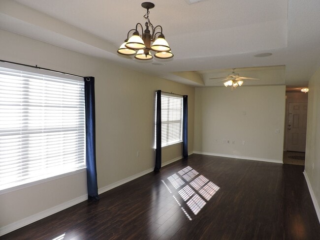 Photo - Easy access to shopping, interstate & Navy Federal complex!