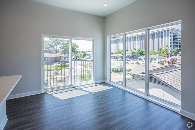 1 BR, 1 BA - 631SF - Brookhaven Lofts